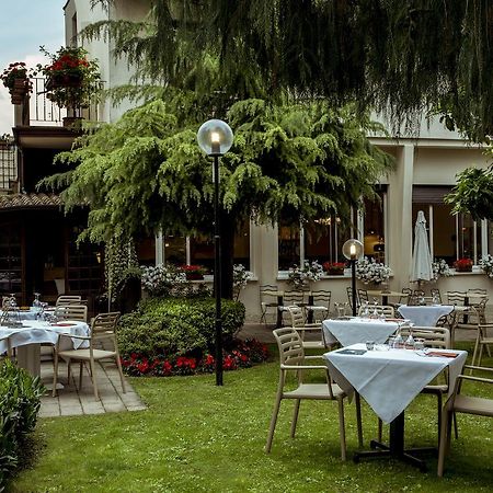 Albergo Locanda Cavallino Toscolano Maderno Exterior foto