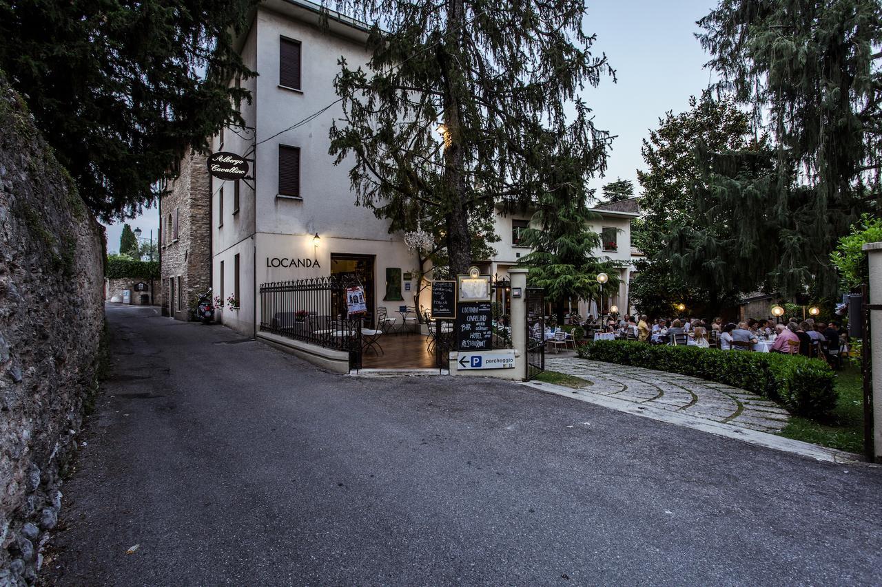 Albergo Locanda Cavallino Toscolano Maderno Exterior foto